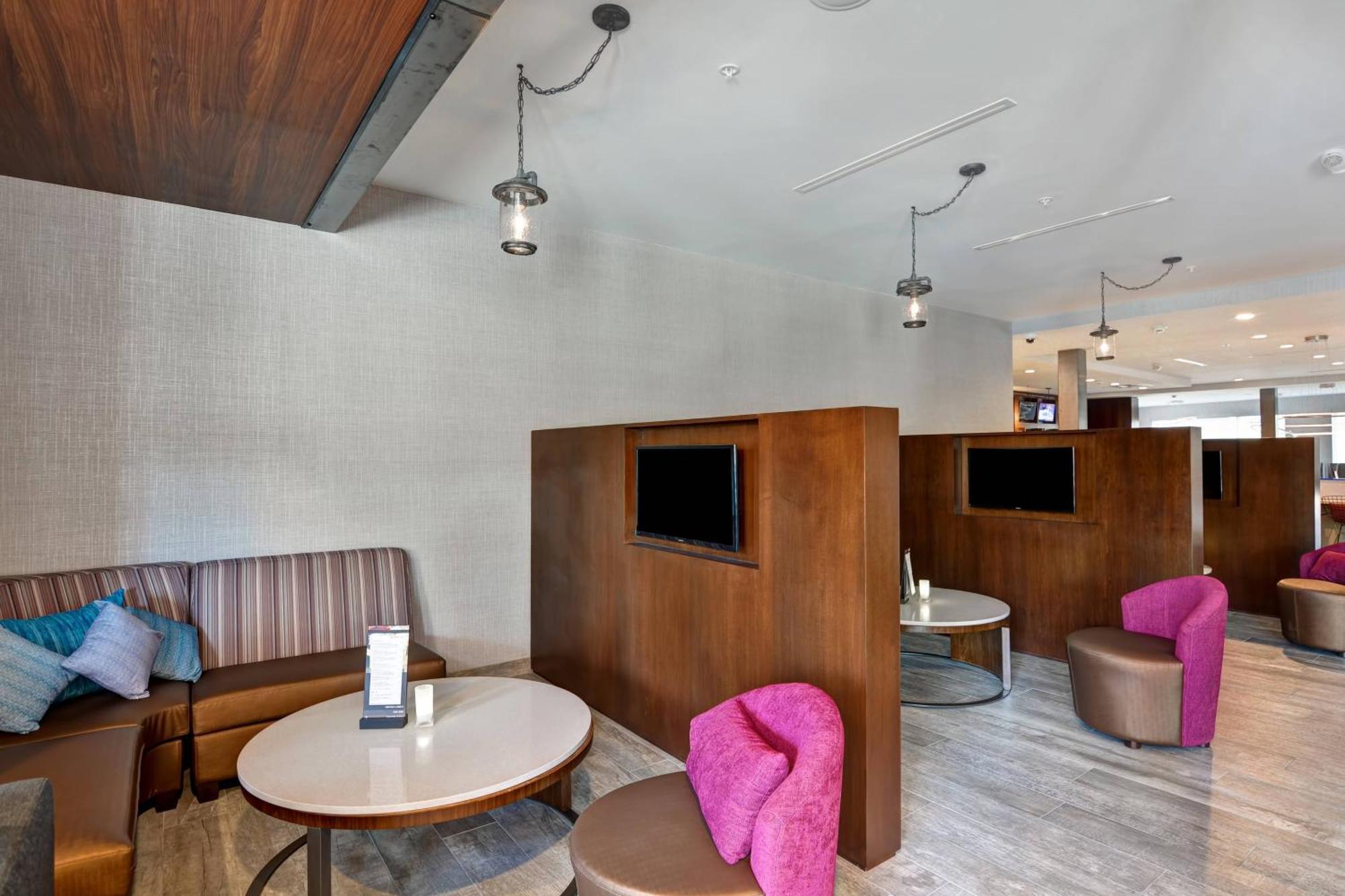 Hotel Courtyard By Marriott Long Island Islip/Courthouse Complex Central Islip Esterno foto