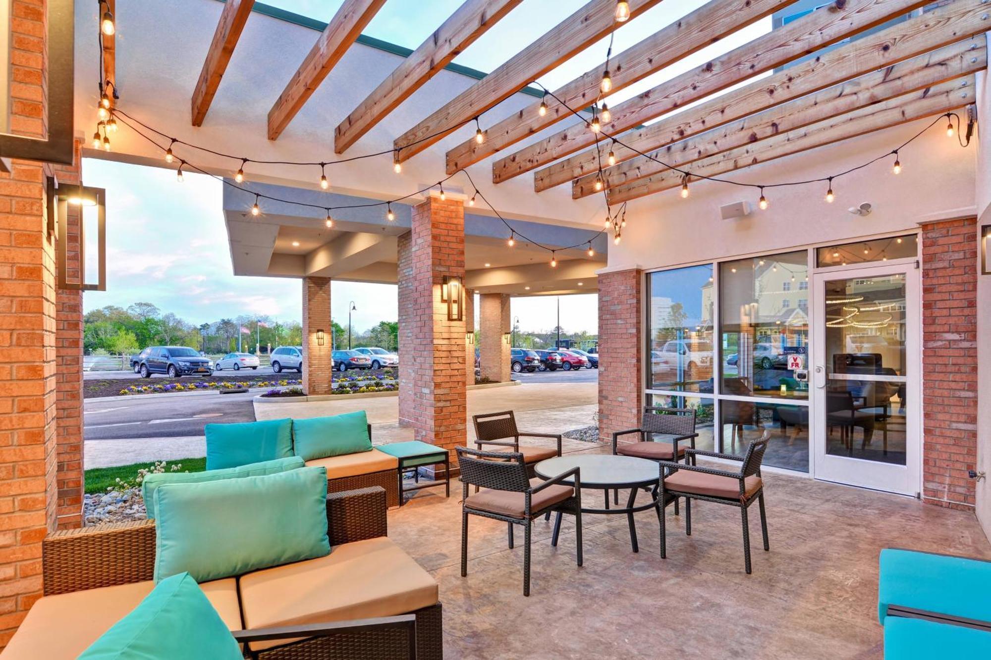 Hotel Courtyard By Marriott Long Island Islip/Courthouse Complex Central Islip Esterno foto